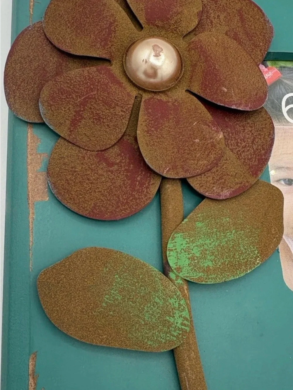 Green Tree Gallery Photo Frame Distressed Wood Metal Floral appliqué Rustic 6x4